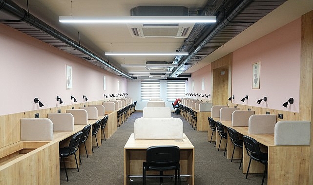 Üsküdar Belediyesi tarafından gençlerin eğitimine ve geleceğine katkı sunmak amacıyla