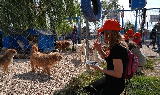 Antalya Büyükşehir Belediyesi, ücretsiz spor imkanı sunduğu Antalya Spor ve