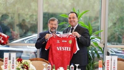 Manisa Büyükşehir Belediye Başkanı Besim Dutlulu ve Vestel Manisa BBSK