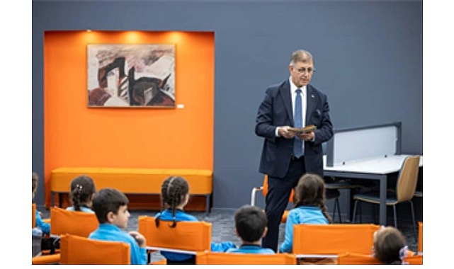 İzmir Büyükşehir Belediye Başkanı Dr.