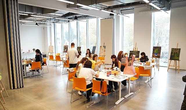 Yaşam kalitesini artırmak üzere geliştirdiği teknolojilerinin yanı sıra eşitlikçi, kapsayıcı