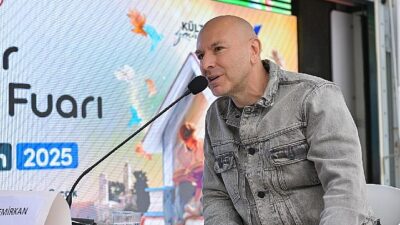 Türkçe rock müziğin en önemli temsilcilerinden, “Zamanda Saklı” isimli kitabıyla