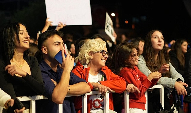 Didim’de, 29 Ekim Cumhuriyet Bayramı büyük bir coşku ve muhteşem