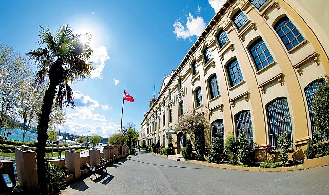 Akademik araştırmalara verdiği öncelik ve uluslararası alanda artan görünürlüğüyle öne