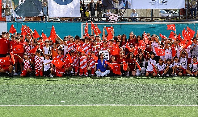 Karabağlar Belediyesi, ilçede sporun gelişimine katkı sağlamak amacıyla 35 amatör