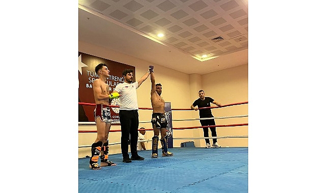Kemer Belediyesi Kick Boks takımı başarılarına bir yenisini daha ekledi.