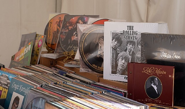 Maltepe Belediyesi’nce 4-5 Ekim tarihlerinde düzenlenen Maltepe Plak Günleri, müzik