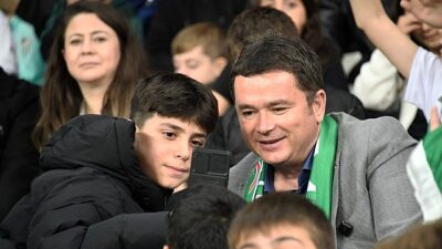 Bursaspor’a göreve geldiği ilk andan itibaren büyük destek olan Osmangazi