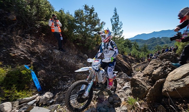 Kemer'de bu yıl 16'ncısı düzenlenen Sea To Sky Enduro Motosiklet