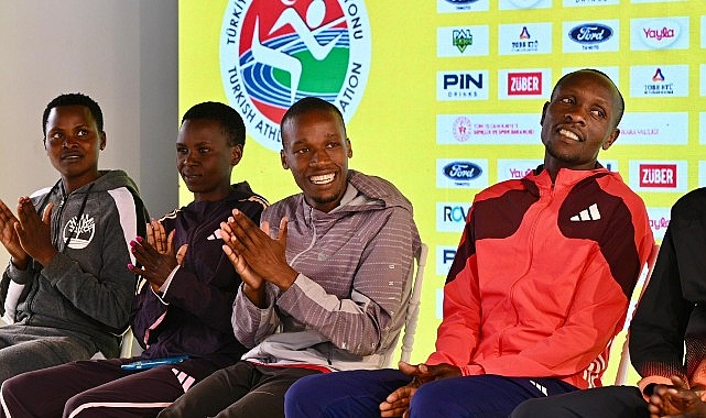 Ankara’da üçüncü kez düzenlenen Uluslararası Runkara Yarı Maratonu, ilk gününde