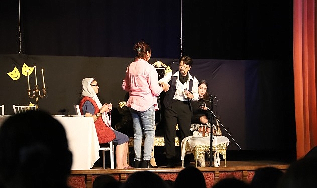 Alayına Makara Bayındır Tiyatro Topluluğu’nun yeni oyunu “Para Babası”, 26