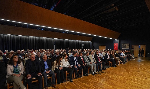 Beylikdüzü Atatürk Kültür ve Sanat Merkezi Emekli Tuğgeneral, Tarihçi ve