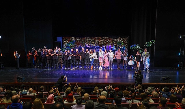 Bakırköy Belediyesi, “Koltuk Senin” hizmeti ile 25 yaş altı gençlerin