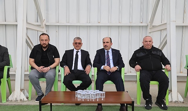 Konya Büyükşehir Belediye Başkanı Uğur İbrahim Altay, Tümosan Konyaspor’un antrenmanını