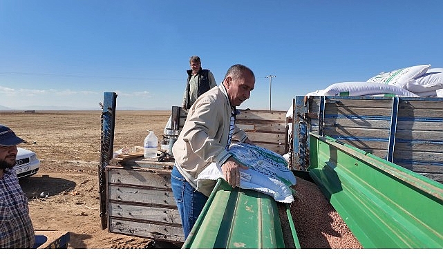 Çumra Belediye Başkanı Mehmet Aydın çiftçi ziyaretlerine devam ediyor.