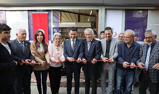 Bayraklı Belediyesi, eğitimde fırsat eşitliğini güçlendirmek ve gençlerin geleceğine yatırım