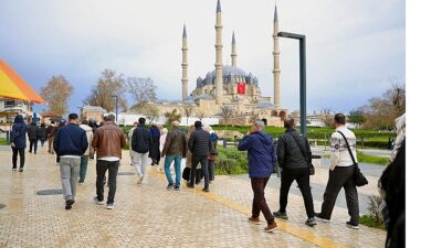 İstanbul Bayrampaşa Belediyesi, 24 Kasım Öğretmenler Günü münasebetiyle ilçedeki öğretmenlere