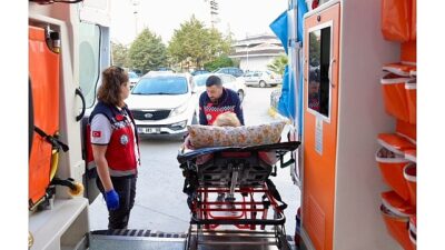 Burhaniye Belediyesi, hastalıkta ve sağlıkta vatandaşın yanında.