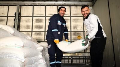 Kocaeli Büyükşehir Belediyesi, arıcılığı güçlendirmek ve üreticilerin maliyetlerini azaltmak amacıyla