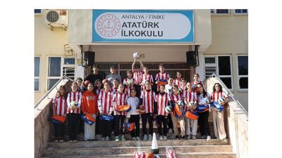      Antalya Büyükşehir Belediyesi, geleceğin teminatı çocukların