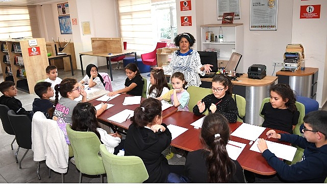 Osmangazi Belediyesi’nin hayata geçirdiği Küçük Yazarlar Atölyesi’ne katılan çocuklar, oyunlar