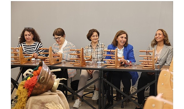 Kocaeli Büyükşehir Belediyesi, 24 Kasım Öğretmenler Günü’nü bir dizi etkinliklerle