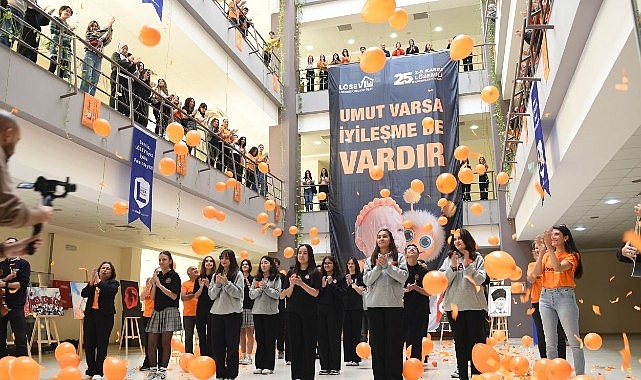 Ege Üniversitesi (EÜ) İletişim Fakültesi ev sahipliğinde, Lösemili Çocuklar Haftası