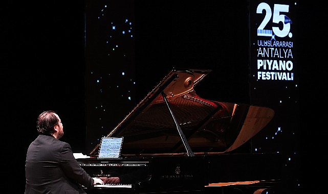 ​Antalya Büyükşehir Belediyesi ev sahipliğinde düzenlenen 25.