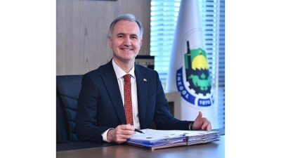 İnegöl Belediyesi’nin üniversite öğrencileri için gerçekleştirdiği eğitim yardımlarının ilk taksit