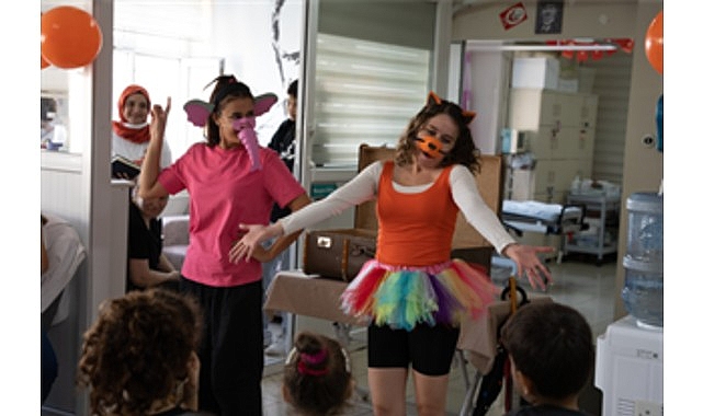 İzmir Büyükşehir Belediyesi Şehir Tiyatroları’nın (İzBBŞT) “Sanat İyileştirir” projesi kapsamında