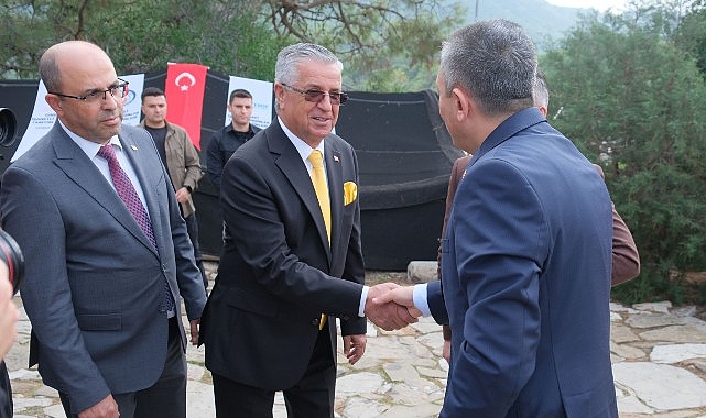 Kemer’de Kemer Kaymakamlığı tarafından coğrafi işaret başvurusu yapılan ürünlerin tanıtımı