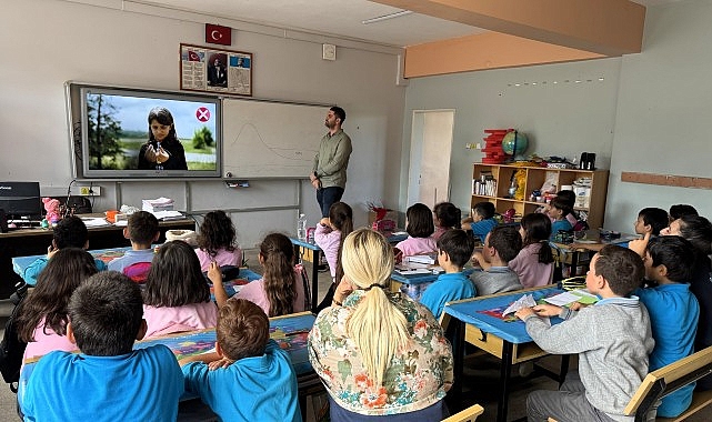 Kocaeli Büyükşehir Belediyesi, “Sıfır Atık Projesi” kapsamında “Atıktan Sanata” temasıyla