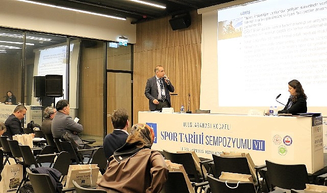Büyükşehir Belediyesi’nin ev sahipliğinde düzenlenen Uluslararası Kocaeli Spor Tarihi Sempozyumu,