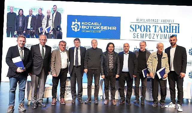 Büyükşehir Belediyesi’nin organizasyonluğunda düzenlenen Kocaeli Spor Tarihi Sempozyumu’nda “Kocaelispor” konulu