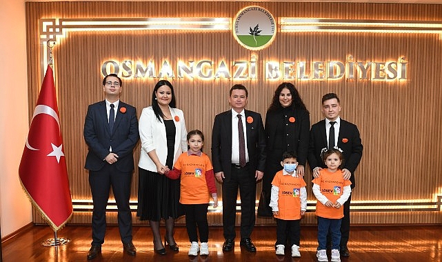 Osmangazi Belediye Başkanı Erkan Aydın, Lösemili Çocuklar Vakfı (LÖSEV) Bursa