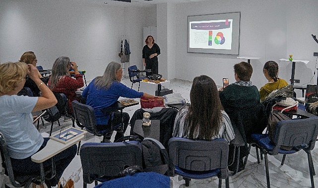 İzmir Büyükşehir Belediyesi Meslek Fabrikası Şube Müdürlüğü, mobilya sektörünün nitelikli