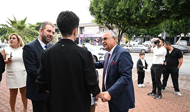 Kemer Belediye Başkanı Necati Topaloğlu, Diş Hekimleri Kıvanç Özgür Özkara