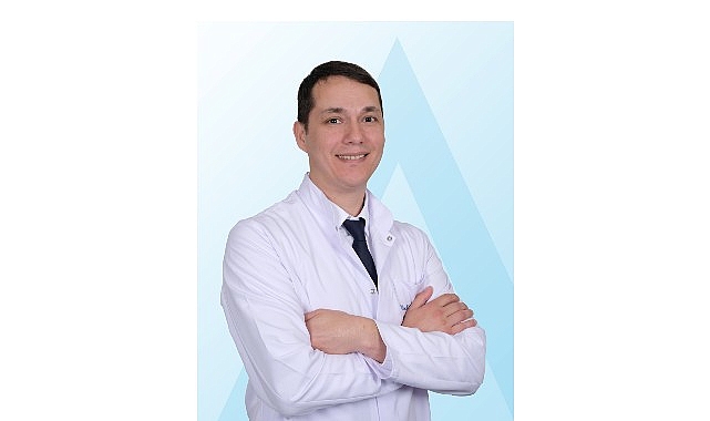 Saç dökülmesi son yıllarda hem kadınlarda hem de erkeklerde giderek