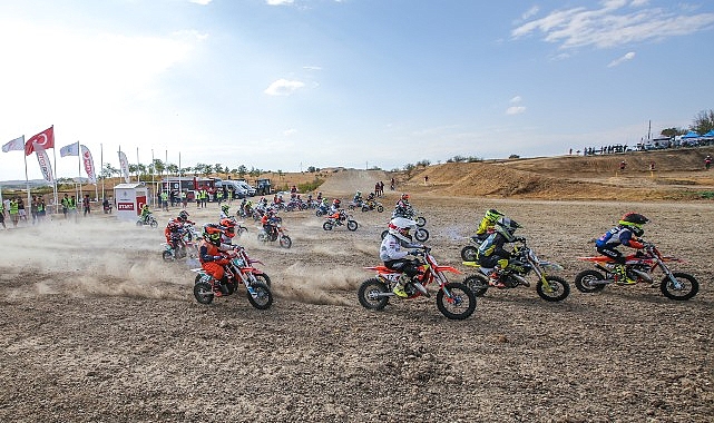 Türkiye Motokros Şampiyonası’nda sezon finali için geri sayım başladı.