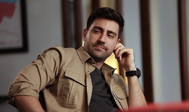 Hazal Kaya ve Çağlar Ertuğrul’u başrollerinde buluşturan, ilk sezonuyla büyük ses getiren