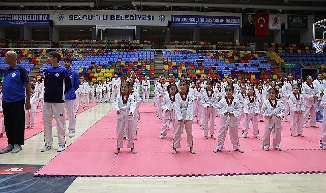 Selçuklu Belediye Başkanı Ahmet Pekyatırmacı, Selçuklu Belediyespor Kulübü Taekwondo branşında