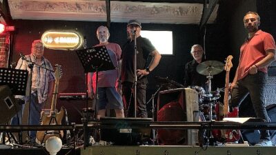 1973 yılında kurulan 21.