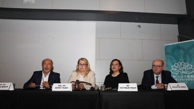 Nilüfer Belediyesi’nin düzenlediği seminerde Alzheimer hastalığının evreleri, korunma yolları ve