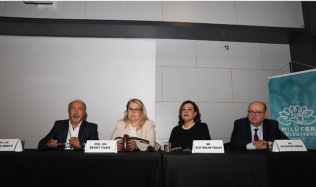 Nilüfer Belediyesi’nin düzenlediği seminerde Alzheimer hastalığının evreleri, korunma yolları ve