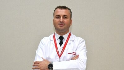 Ayakta fazla kalan kişilerde ve kadınlarda daha sık görülen varis,