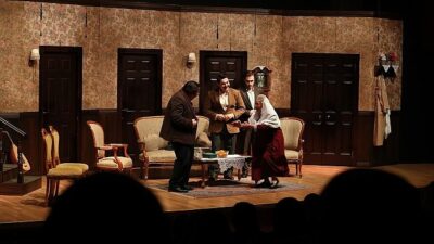 Bağcılar Belediyesi Tiyatro Akademisi’nin kaleme aldığı “Fatih’te Bir Konak” tiyatro