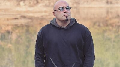 Barış Çapkın’ın son yıllarda yayımladığı single çalışmalarından oluşan özel bir