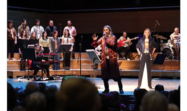 Usta sanatçı Barış Manço, İzmir Büyükşehir Belediyesi Ahmed Adnan Saygun