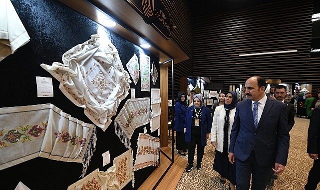 Konya Büyükşehir Belediyesi Meslek Edindirme Kursları tarafından düzenlenecek Altın Dokunuşlar