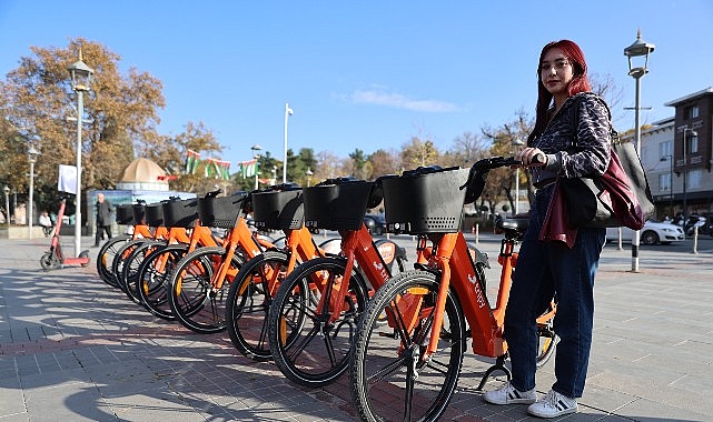 Konya Büyükşehir Belediye Başkanı Uğur İbrahim Altay, şehir içi bisiklet